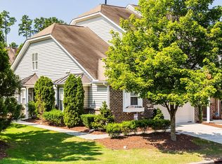 1025 Kingston Grove Dr, Cary, NC 27519