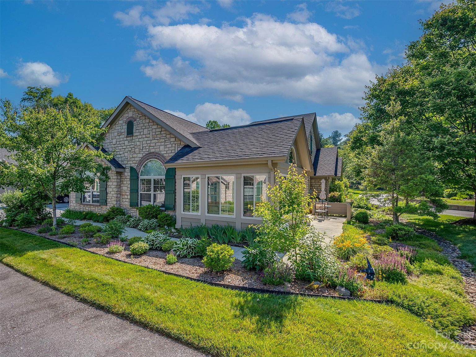 246 Summerfield Pl, Flat Rock, NC 28731 Zillow