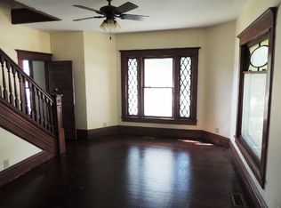 902 Clarke St, Clay Center, KS 67432