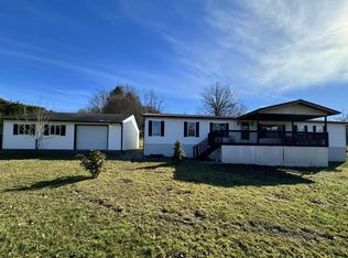 2801 Edmond Rd, Lookout, WV 25868