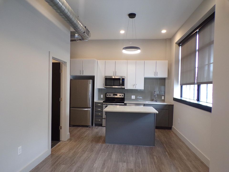 1st image of 1910 Washington Ave APT 107