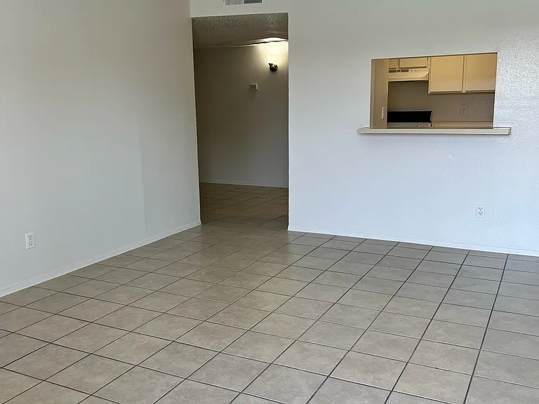 2-bedroom apartment with spacious living room