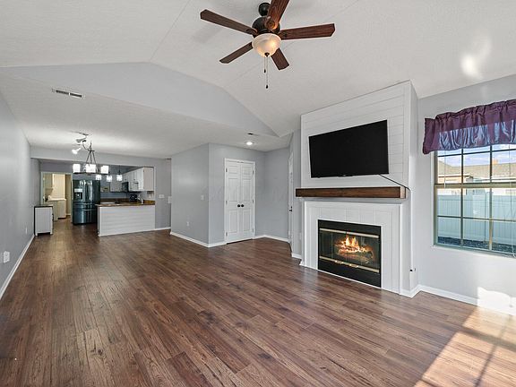 5th image of 2191 Ravine Woods Dr