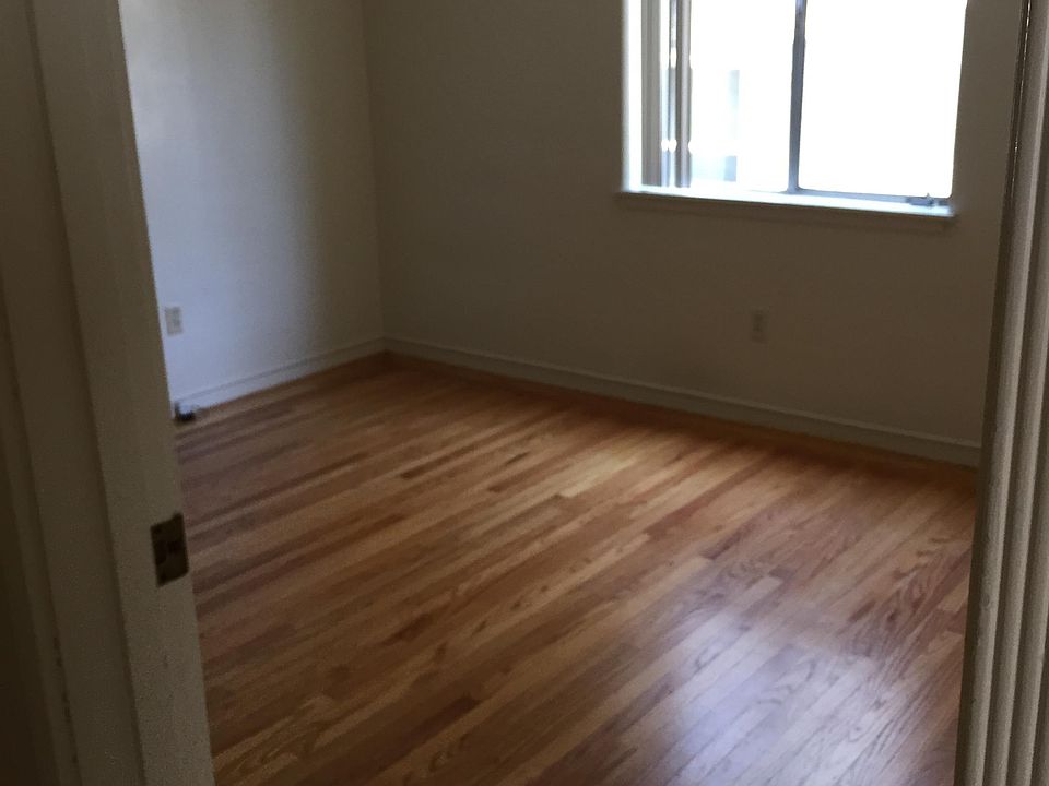 1st image of 2501 Benvenue Ave APT 27