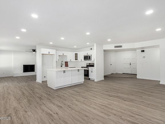 5th image of 5919 S LAKESHORE Drive