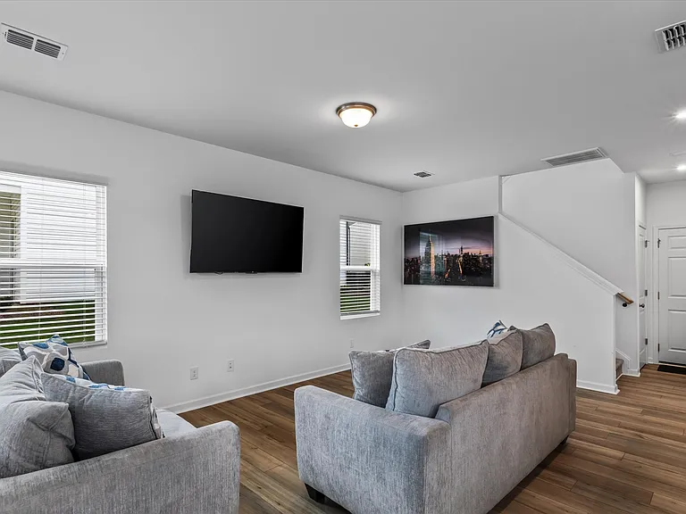 502 Amhurst St SW #1 — Photo 5