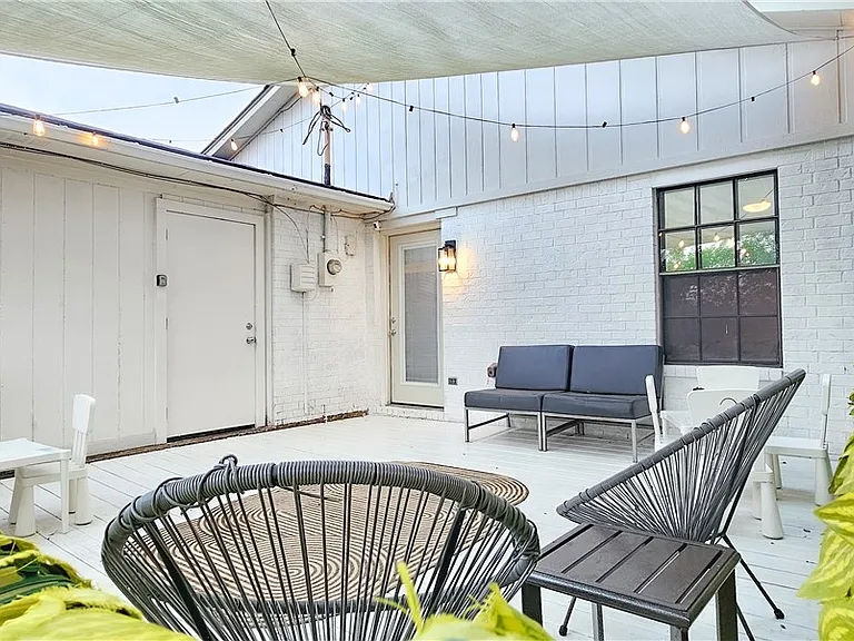 2602 Arbor Dr — Photo 3