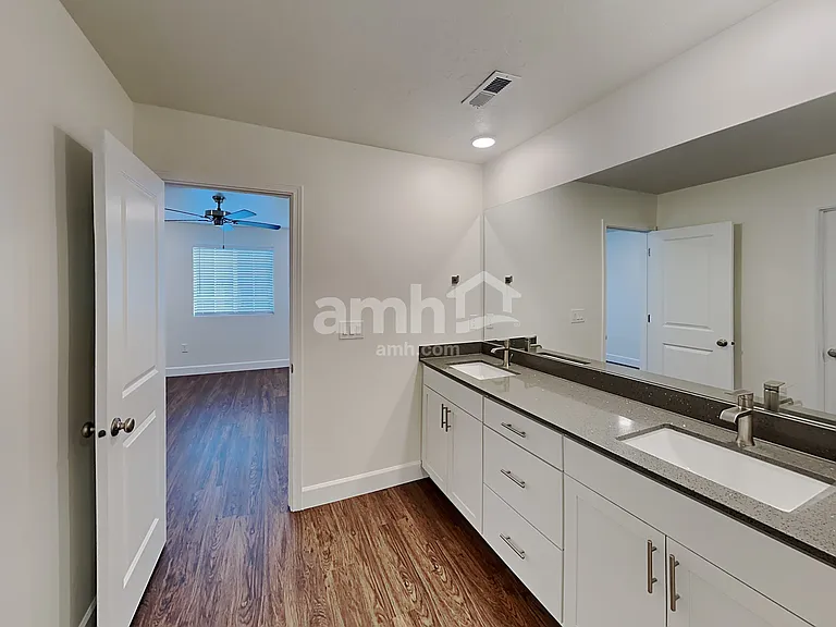 6744 N Silver Creek Dr — Photo 12