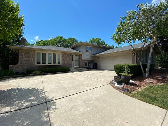 3rd image of 13950 Green Valley Dr