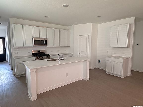 3rd image of 273 Inyo St