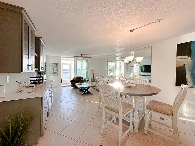 7920 Sun Island Dr S #102 — Photo 13