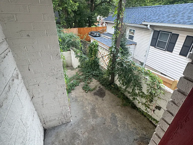 845 Georgetown St — Photo 18