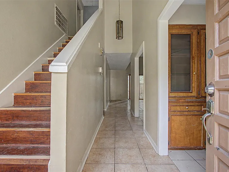 13119 Hollowcreek Park Dr — Photo 3
