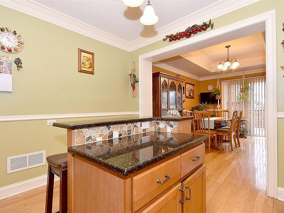 5th image of 2707 N 73rd Ave