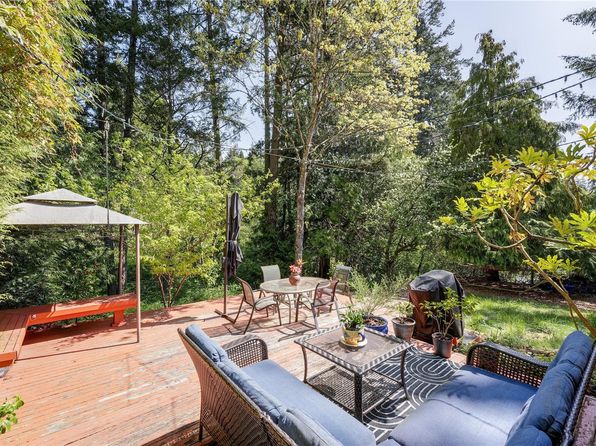 111 Marler Dr, View Royal, BC V9B 6B7