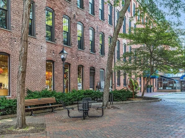 19-23 Pleasant St #504, Newburyport, MA 01950