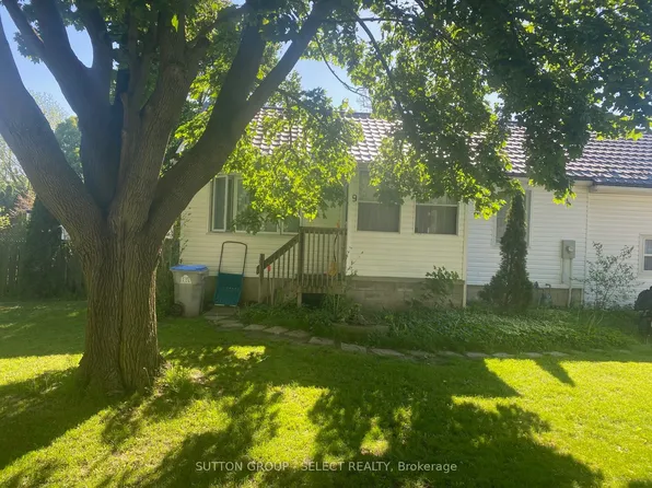 9 Prince Albert St, Middlesex Centre, ON N0L 1E0