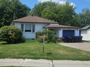 254 Simcoe Rd, Bradford West Gwillimbury, ON L3Z1Y9