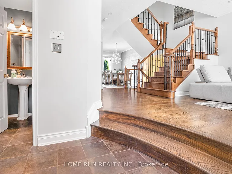 1157 Elmlea Dr — Photo 2