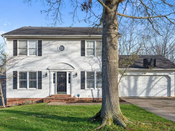 821 Edgewood Dr, Lexington, KY 40515