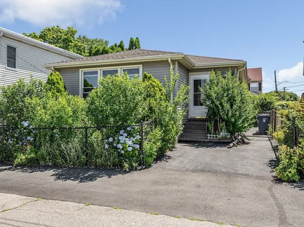 7 Martin St, Revere, MA 02151