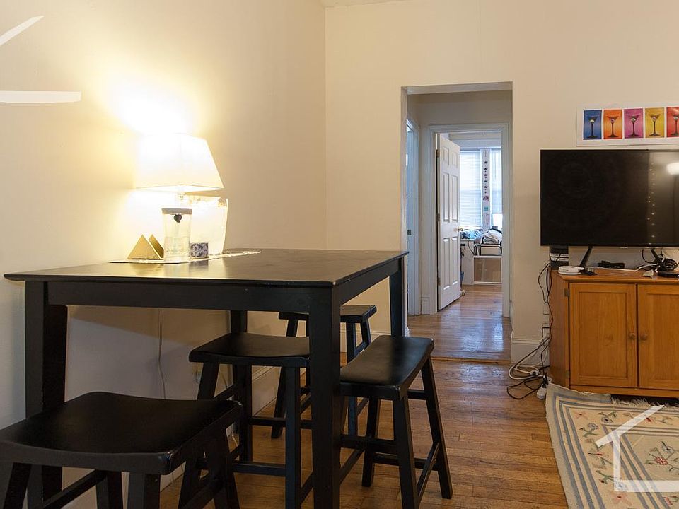 1st image of 66 Egmont St #52