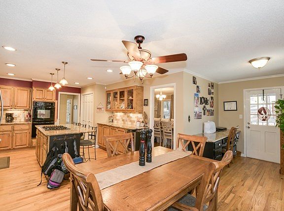 5th image of 739 Rocky Branch Ln