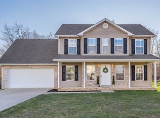 7 Little John Ct, Waynesboro, VA 22980