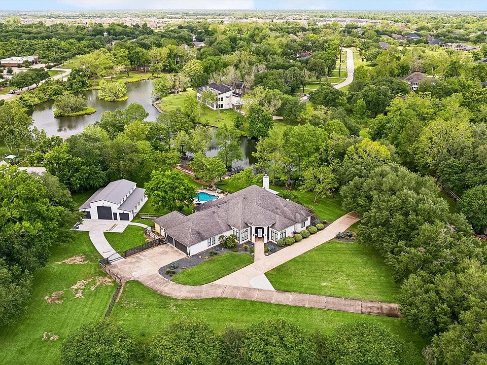 1st image of 4419 Diamond Springs Dr