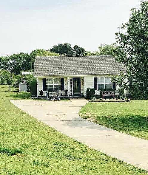 1st image of 712 N Serena Hills Dr