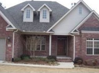 3101 Woodsgate Dr, Little Rock, AR 72211