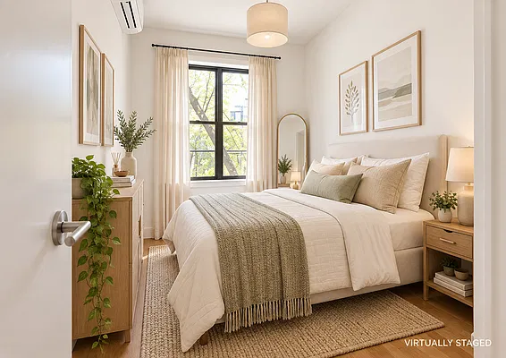 Bedroom, photo 2