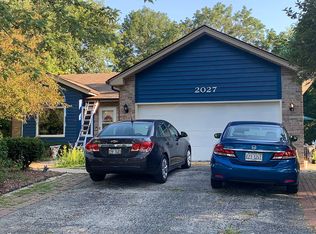 2027 Walnut Ave, Hanover Park, IL 60133