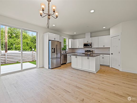 5th image of 2552 Natola SE Drive