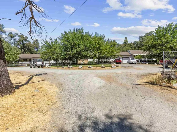 22960 Hudson Rd, Columbia, CA 95310