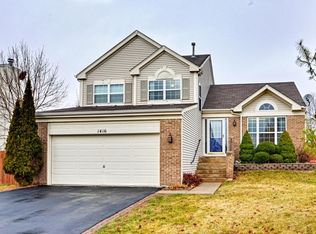 1416 Aster Ln, Bolingbrook, IL 60490
