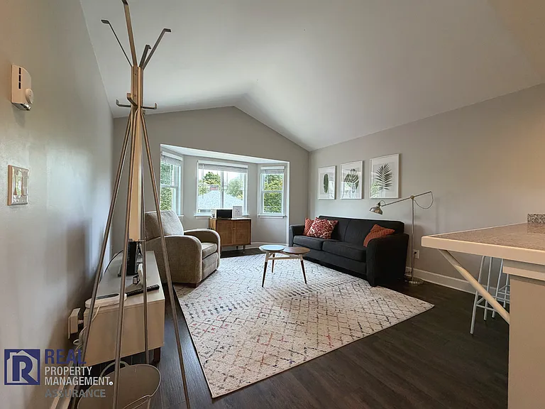 4511 SE 40th Ave #A — Photo 2