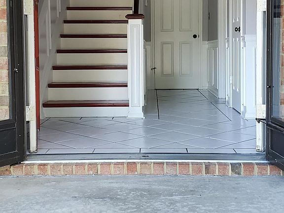 5th image of 5277 Albright Dr