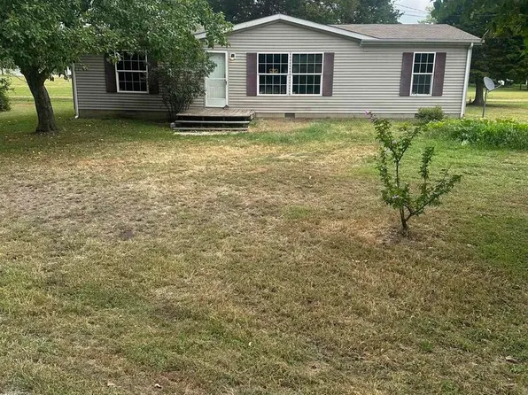 3906 Alyssum Rd, Pinckneyville, IL 62274
