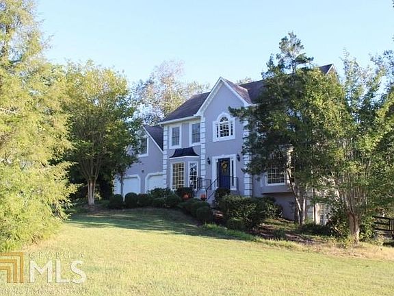 2nd image of 110 Jay Wood Dr