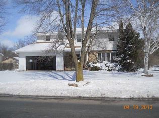 1240 Bilmar Ave, New Richmond, WI 54017