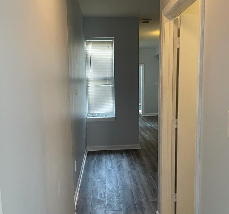 1st image of 3650 N 13th St