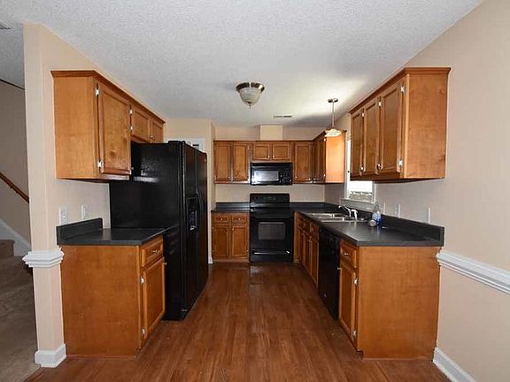 4th image of 3700 Tifgreen Dr