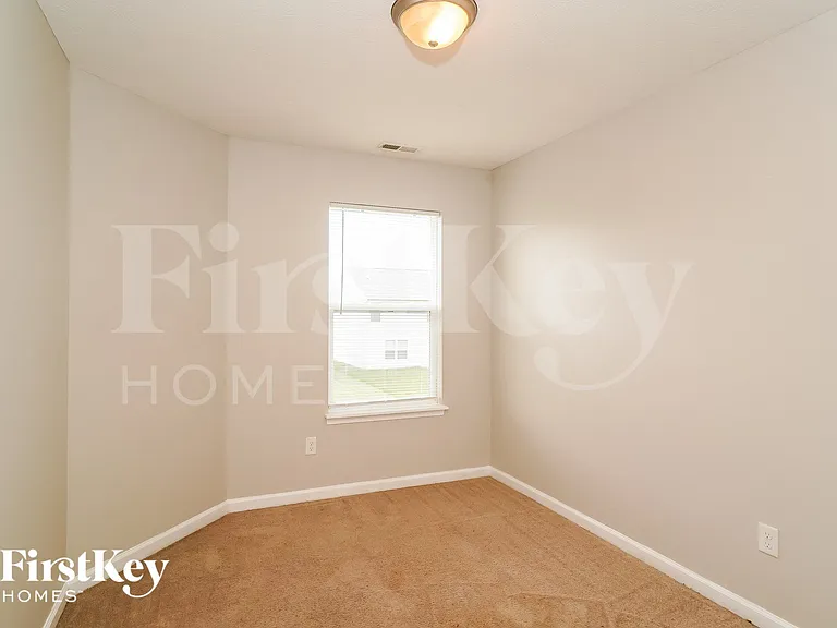 8123 Fisher Bend Dr — Photo 10