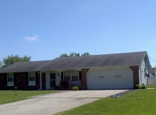 910 N Seminary St, Roanoke, IN 46783