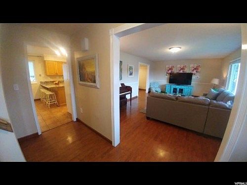 5th image of 1225 E Nathaniel Dr