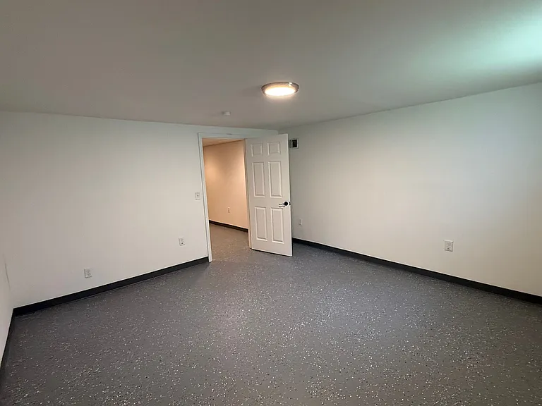 615 Loyola Dr — Photo 20