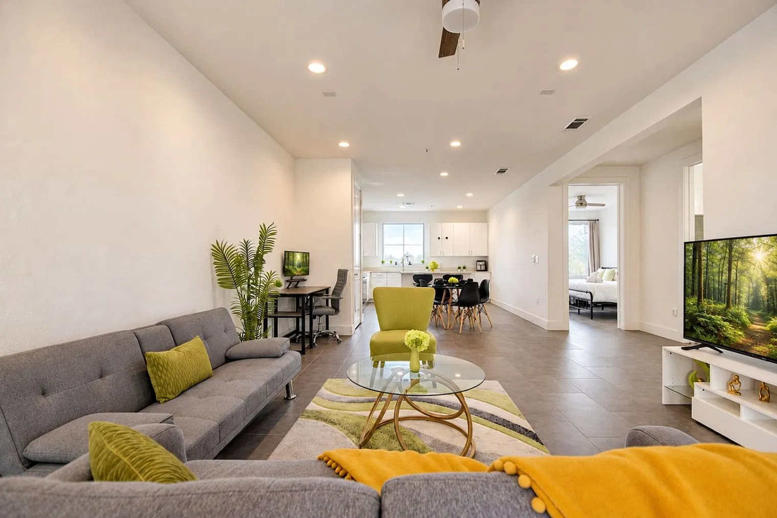 2 bed, 2.0 bath, $3,637 — Photo 3