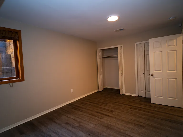 2829 Springdale Ln — Photo 8