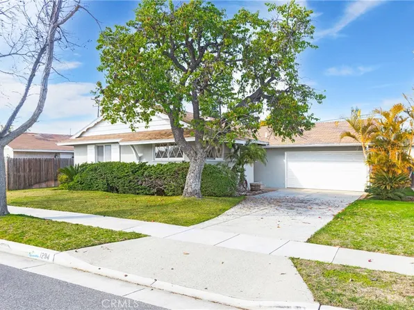 1294 Belfast Ave, Costa Mesa, CA 92626
